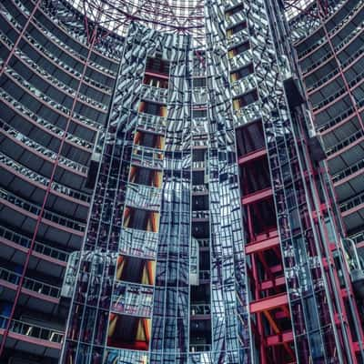 Indoor architecture of Thompson Center, Chicago, USA