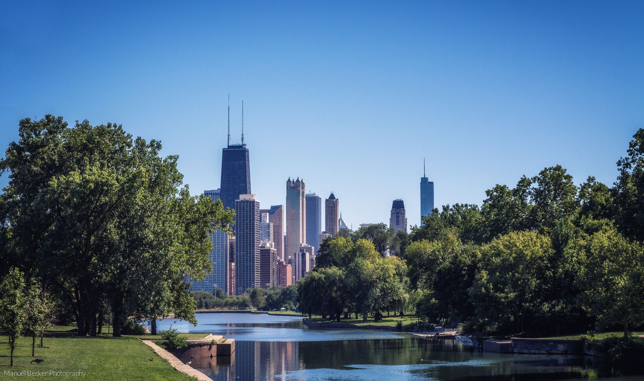 Chicago skyline from Lincoln Park, USA