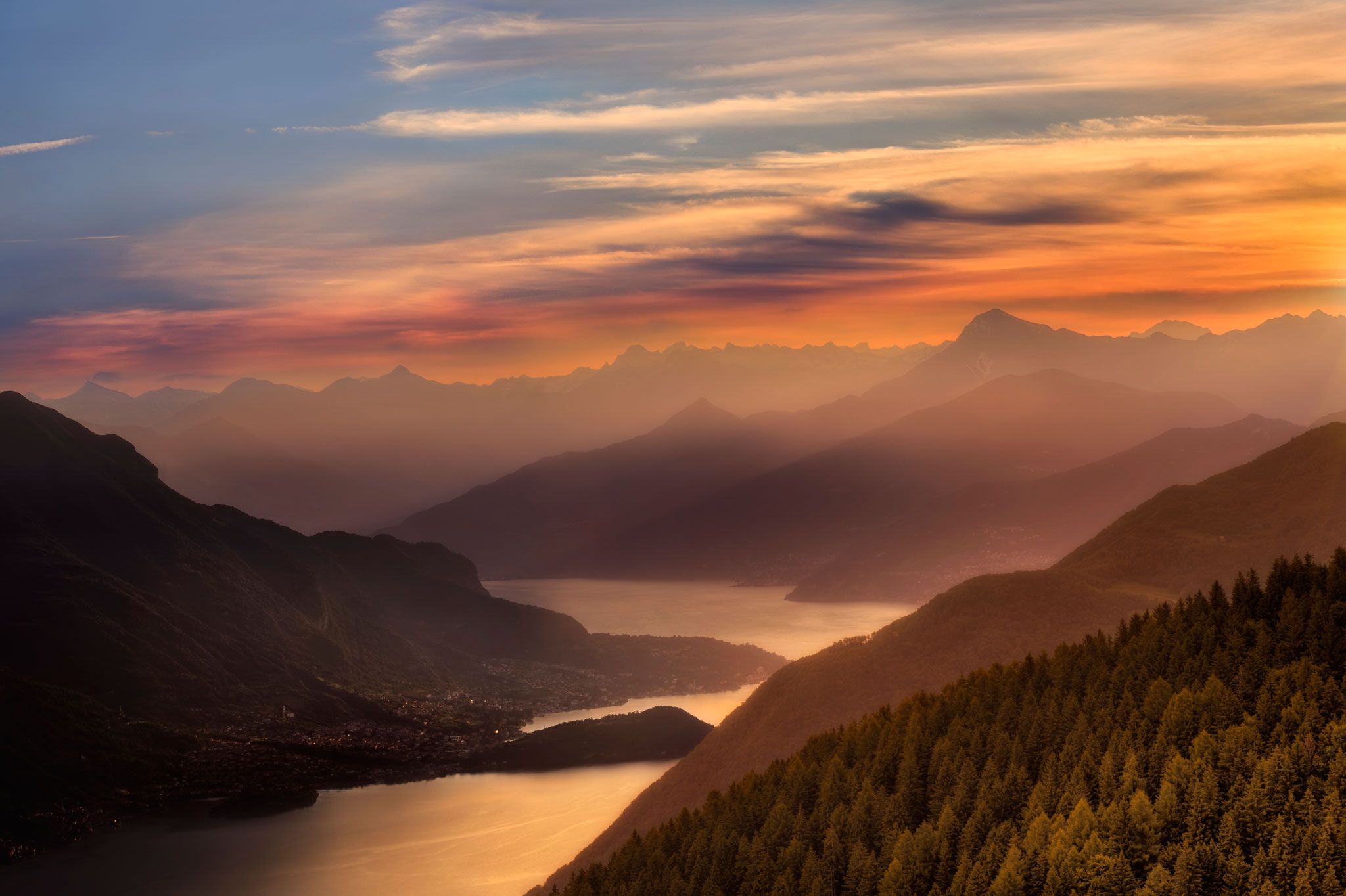 Feeling the light, Italy