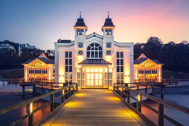 Sellin Pier front view