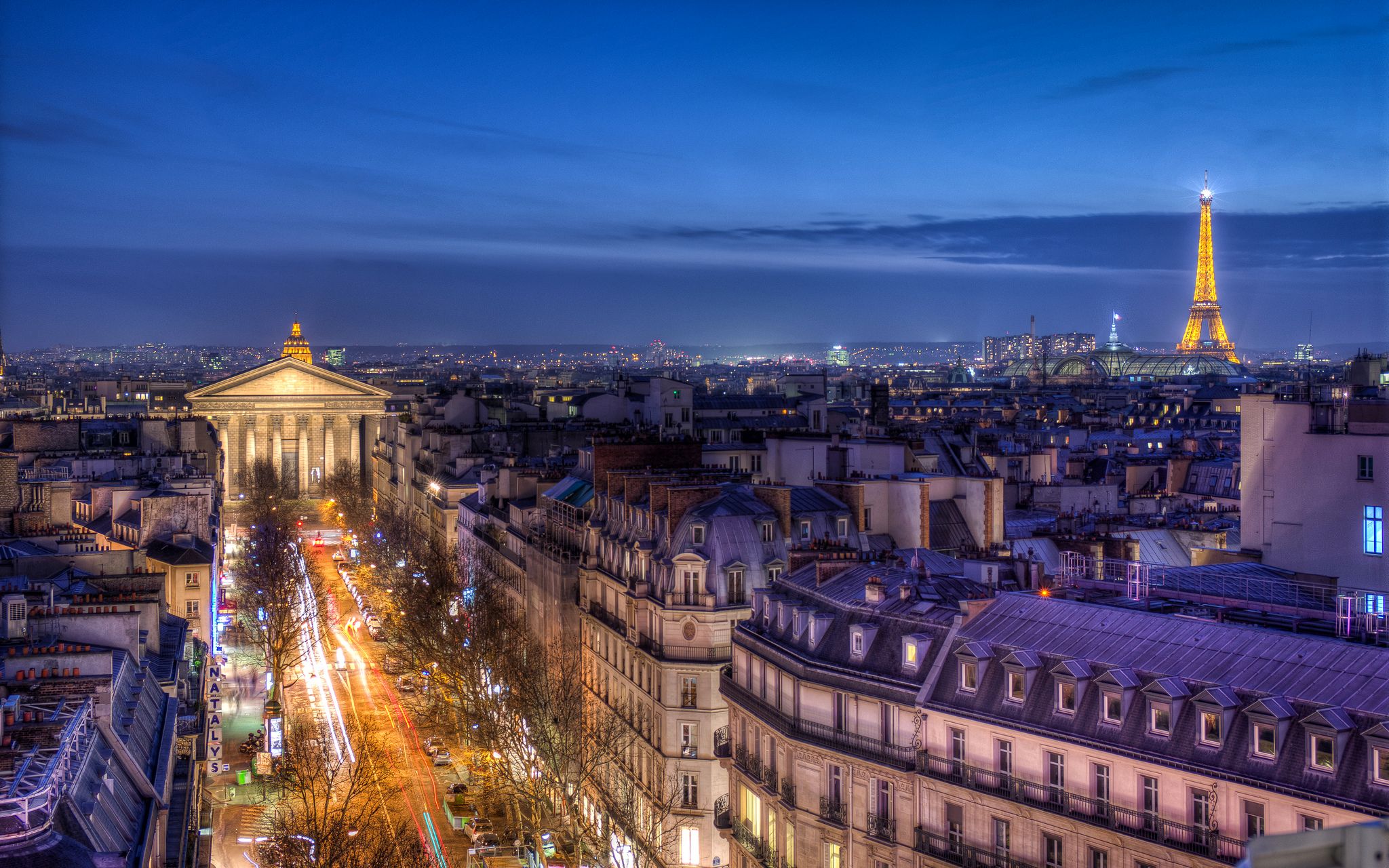 Top of 'Le Printemps', View of Paris, France