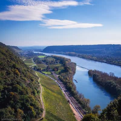 View down to Leutesdorf from castle ruin of Hammerstein, Germany