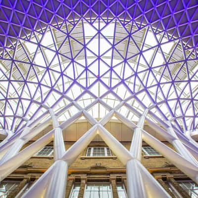 Entrance Hall at King's Cross Main Line Station, London, United Kingdom