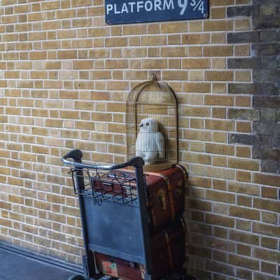 Platform 9 3/4 of Harry Potter, King's Cross, London, United Kingdom