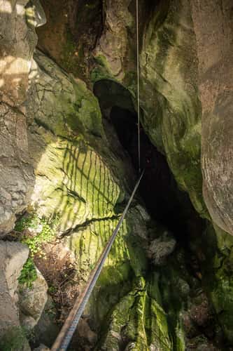 Betfia Pit-Journey to the center of the earth
