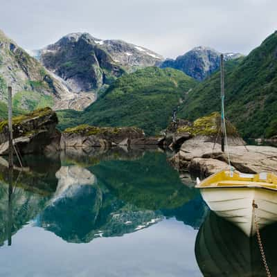 Bondhusvatnet, Norway