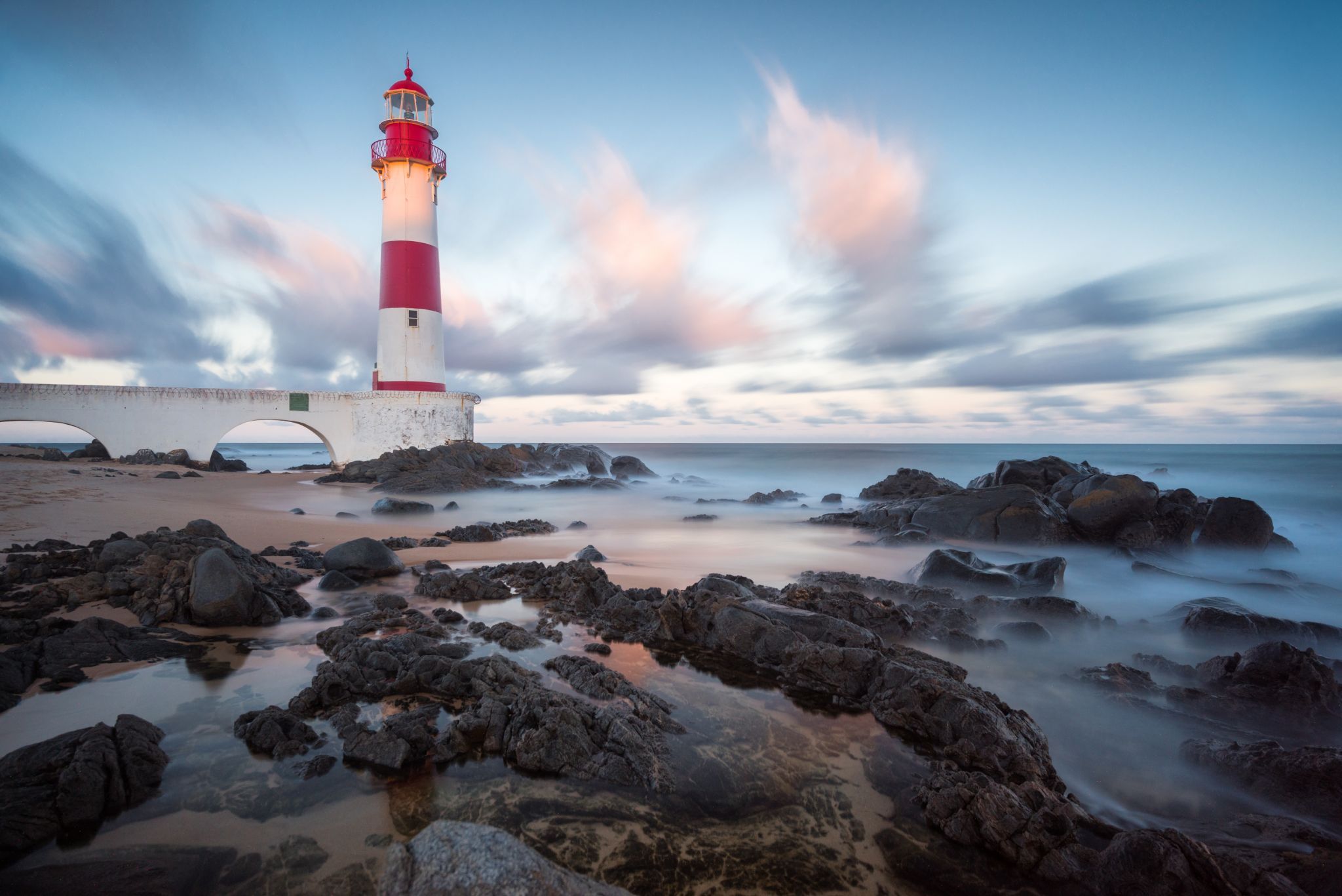 Farol de Itapuã, Brazil