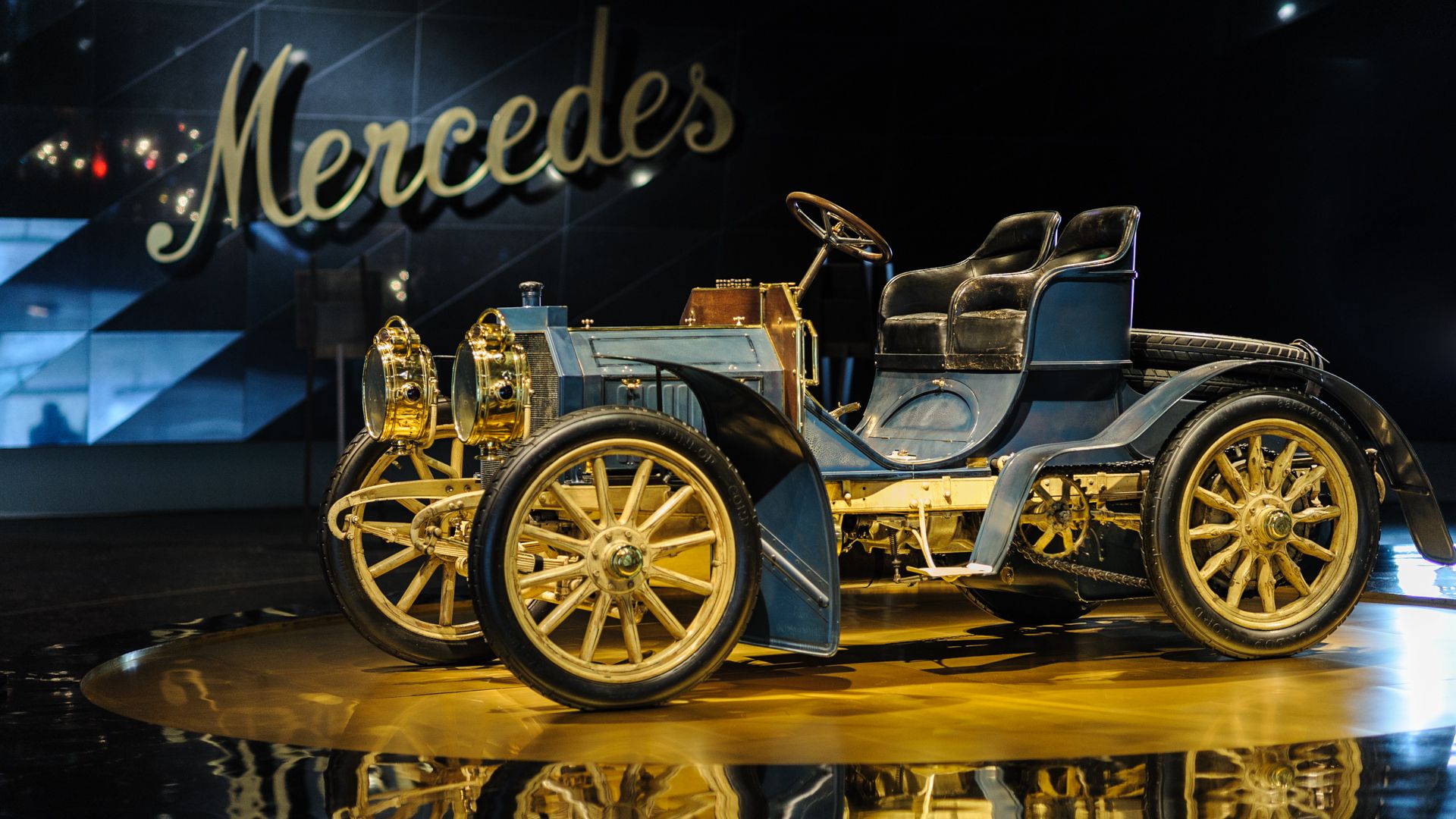 Mercedes Museum, Stuttgart, Germany