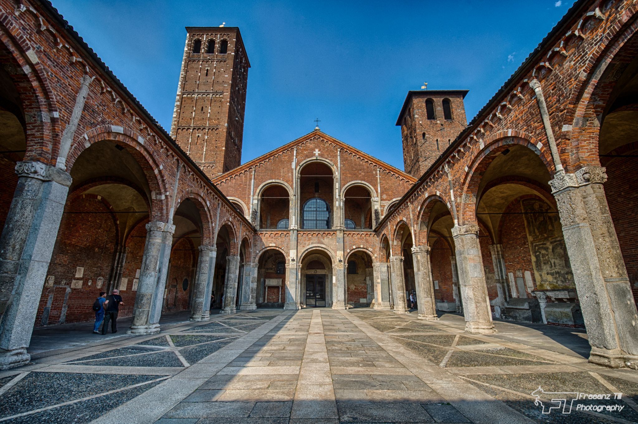 Basilica di Sant'Ambrogio, Italy