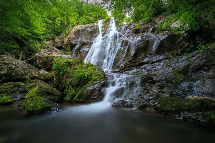 Dark Hollow Falls