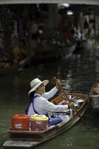 Floating Market - Damnoen Saduak