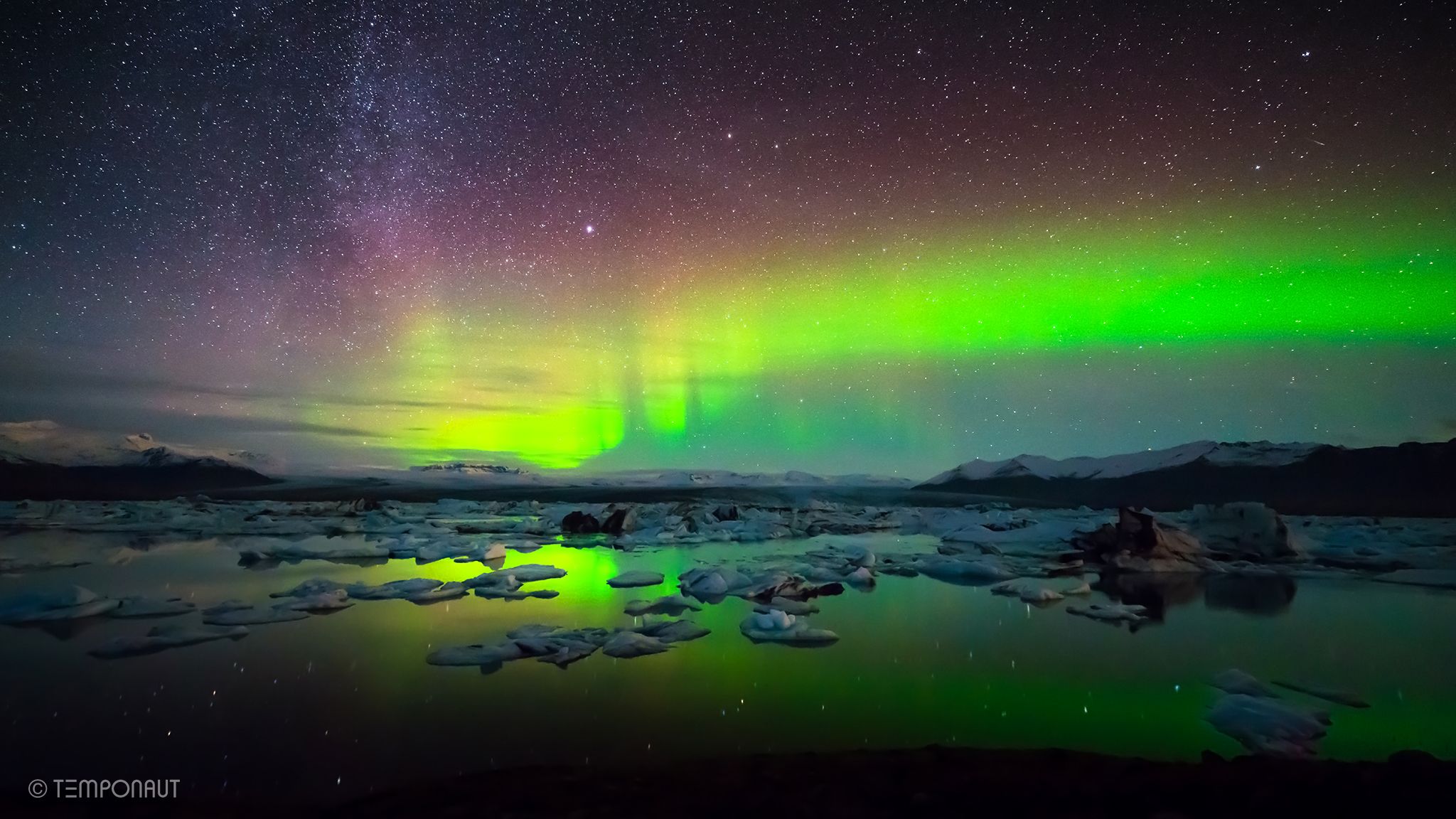 Glacial Lagoon at Jökulsárlón, Iceland