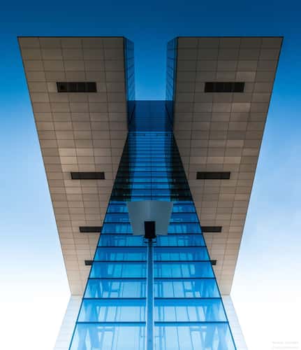 Kranhäuser from below, Cologne