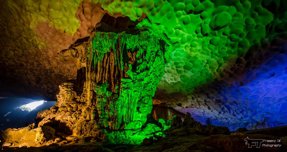 Sung Sot Grotto - Ha Long Bay
