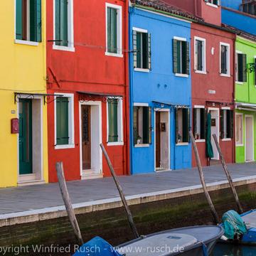 bunte Häuser in Burano, Italy