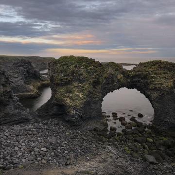Gatklettur Stone Arch, Arnarstapi, Iceland