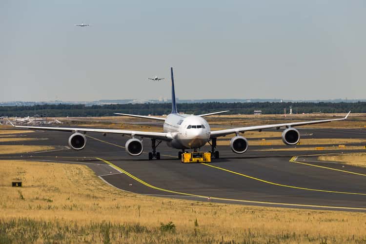 Frankfurt airport plane watching