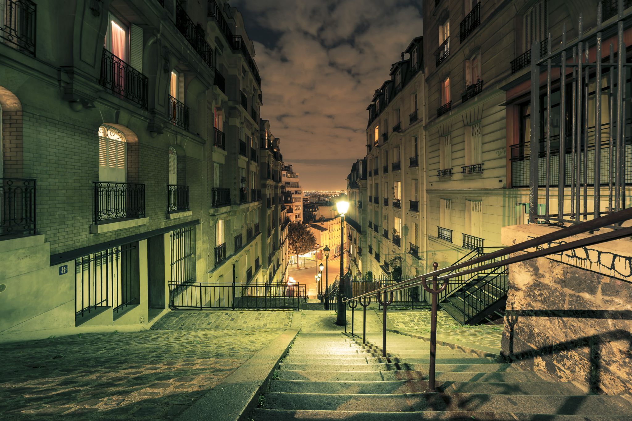 Gotham, Montmatre, France