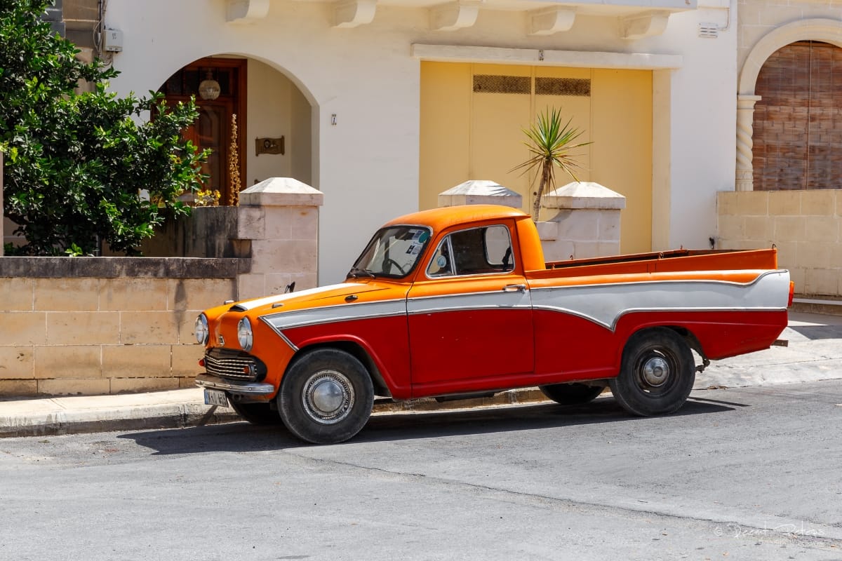Old cars, Malta