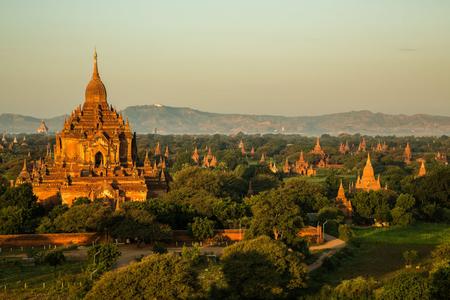 Pagoden in Old Bagan