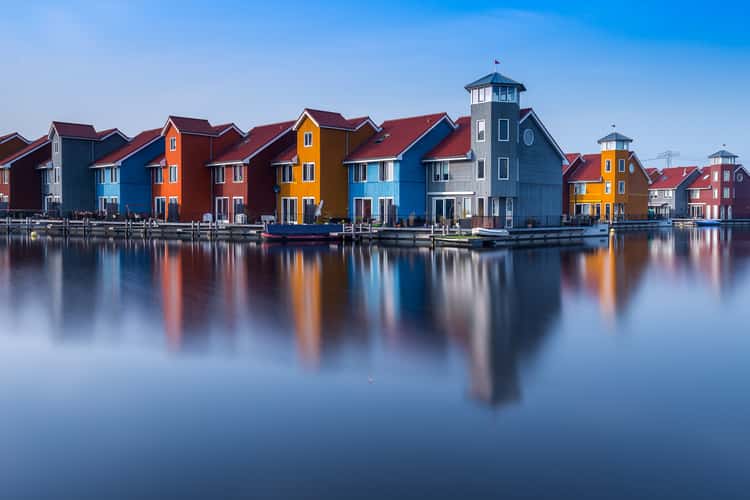 Colourful houses at Reitdiephaven
