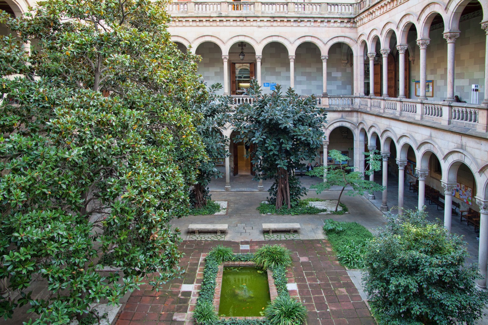 Universitat de Barcelona, Spain