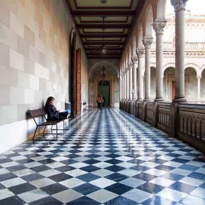 Universitat de Barcelona, Spain