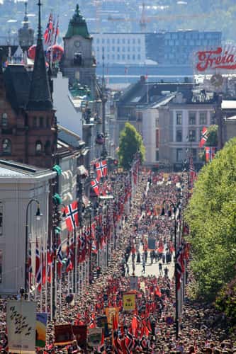 Looking down Karl Johan