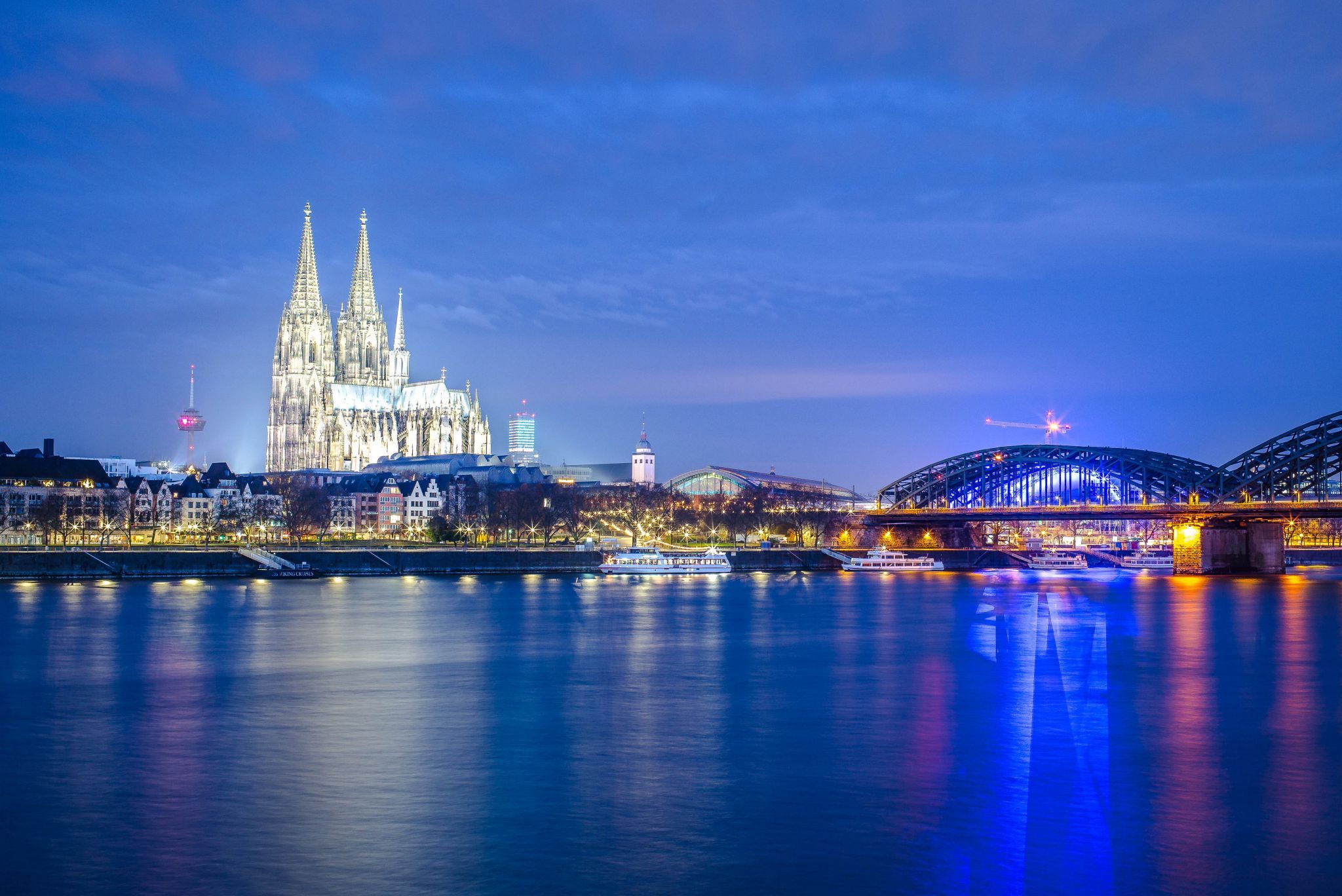 Cologne, Deutzer Rheinufer, Cathedral and Bridge view, Germany