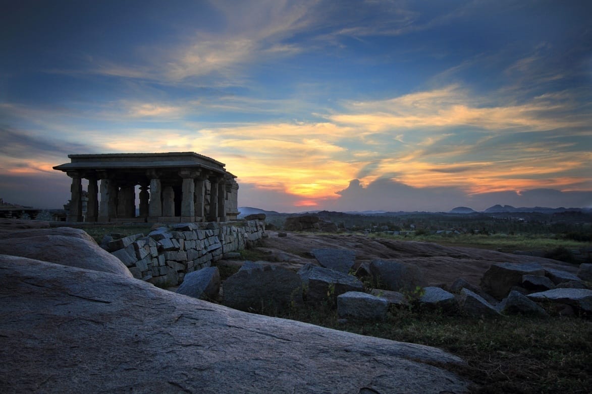 Hemkuta hill, India