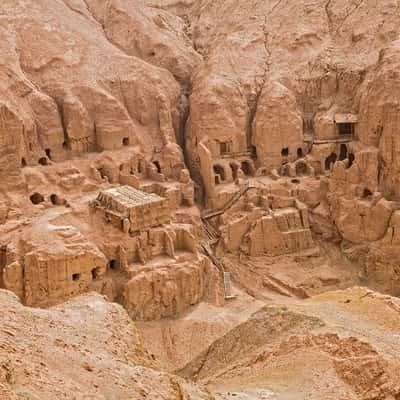 Cave temple from the 4th century, China