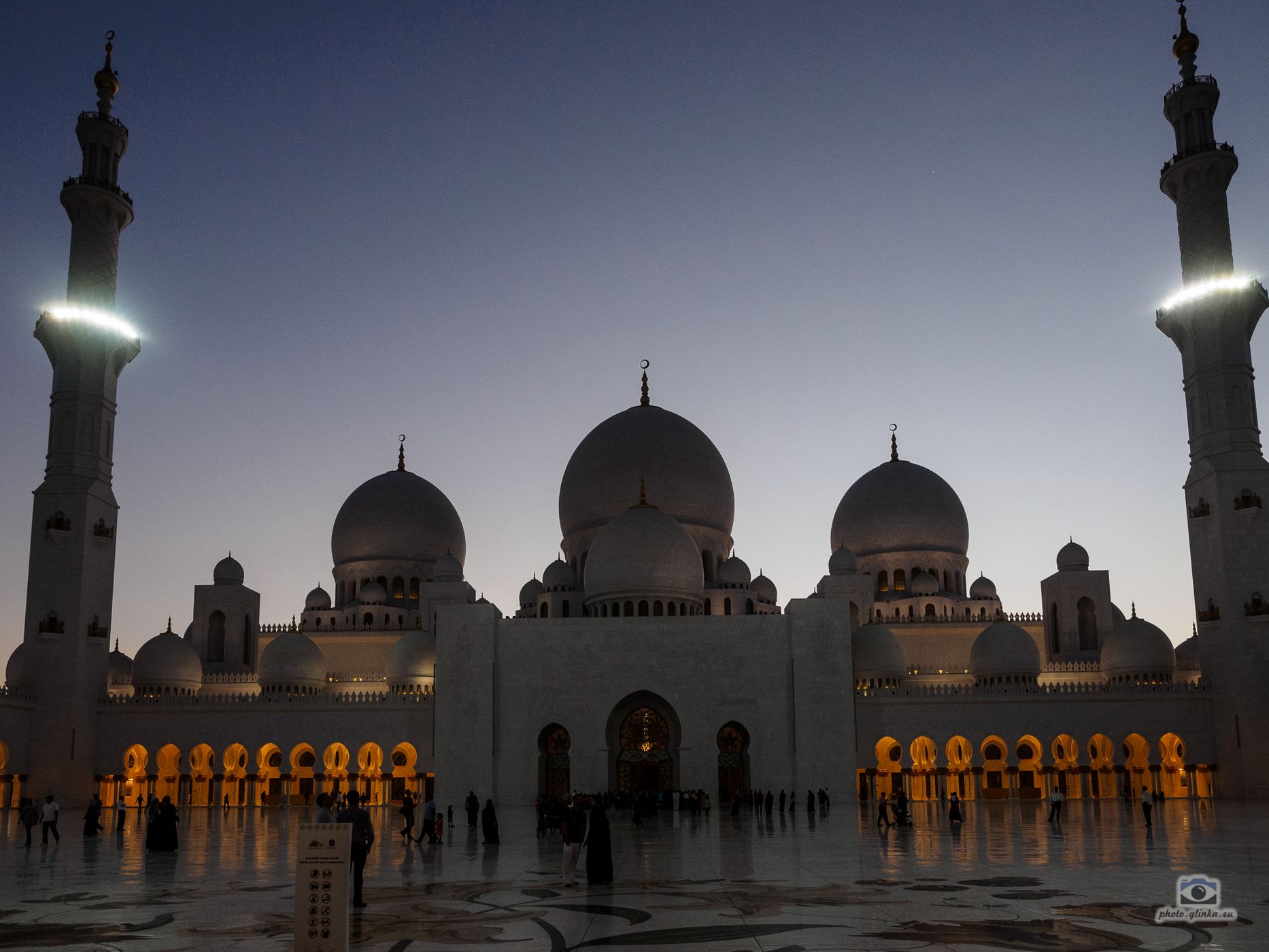Sheikh Zayed Grand Mosque, Abu Dhabi, United Arab Emirates
