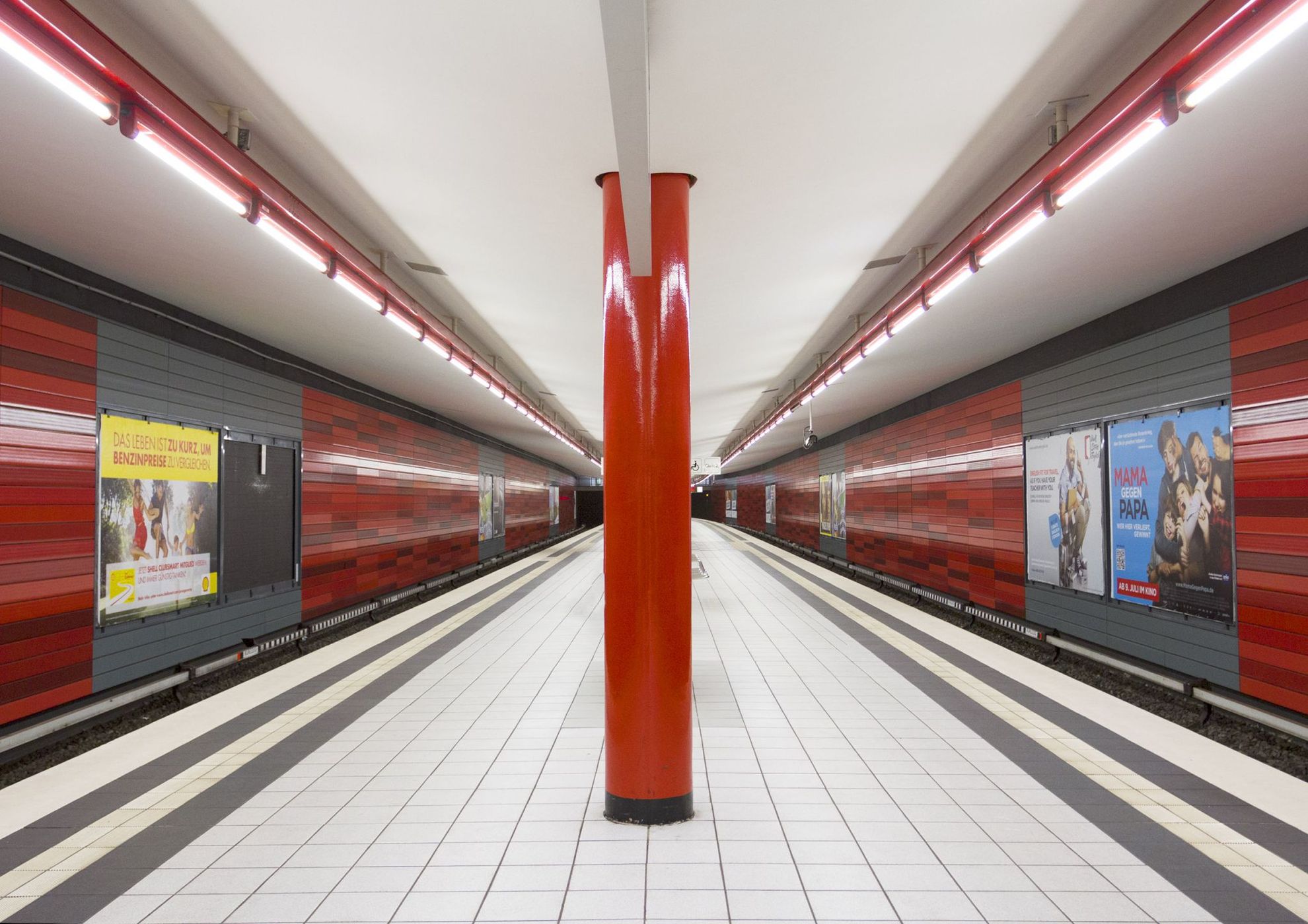 Wartenau - Subway Station, Hamburg, Germany