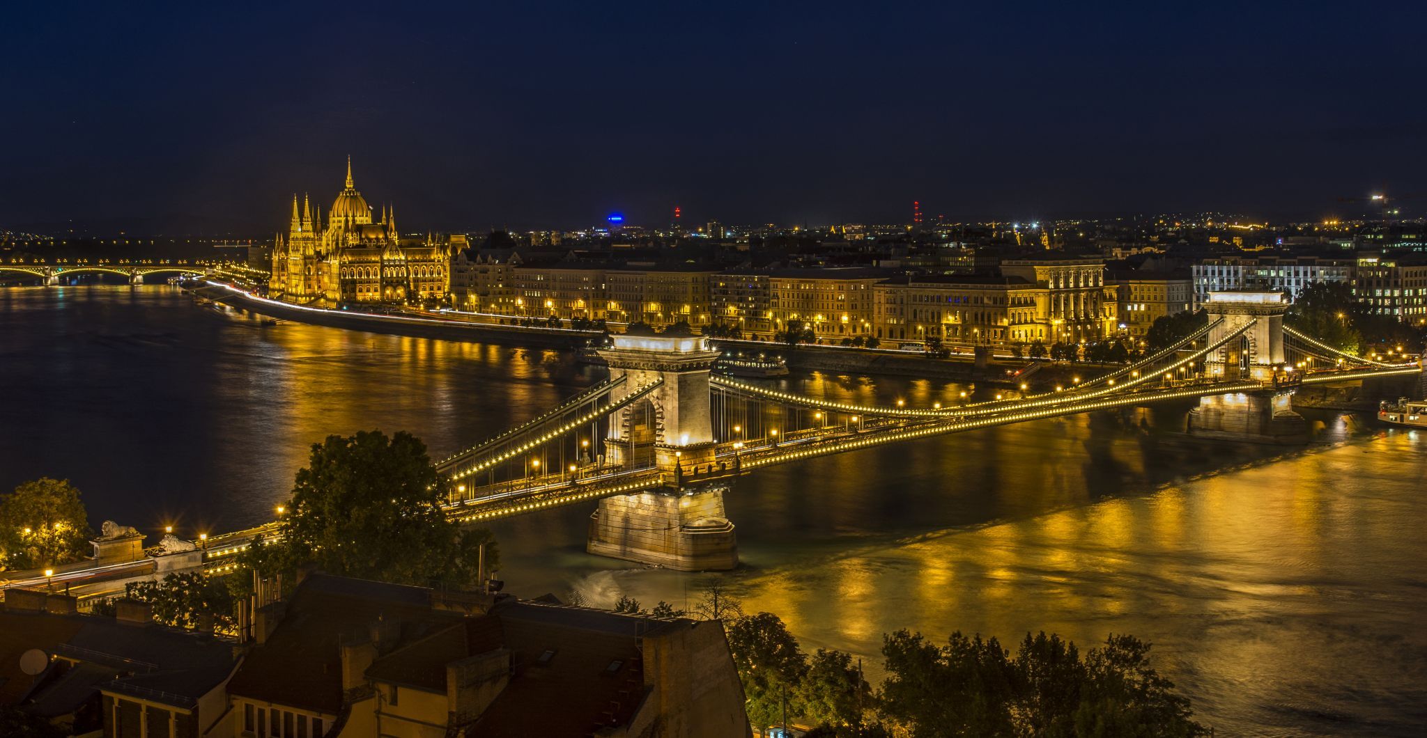 Chain Bridge and Hungarian Parliament, Budapest, Hungary