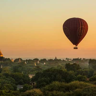 Fahrt über Bagan, Myanmar