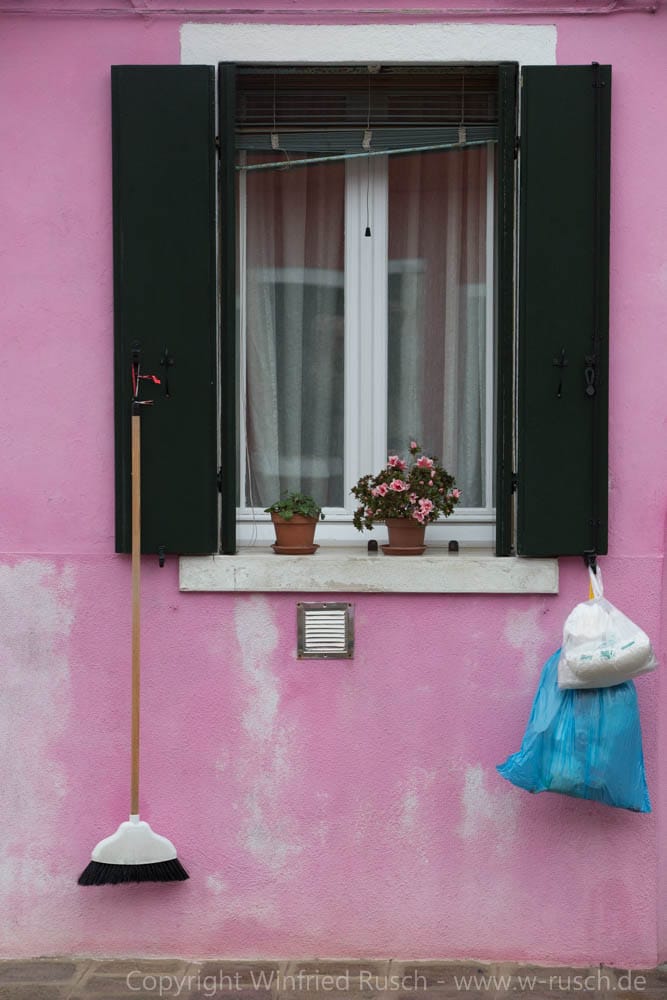 Fensterbild, Italy