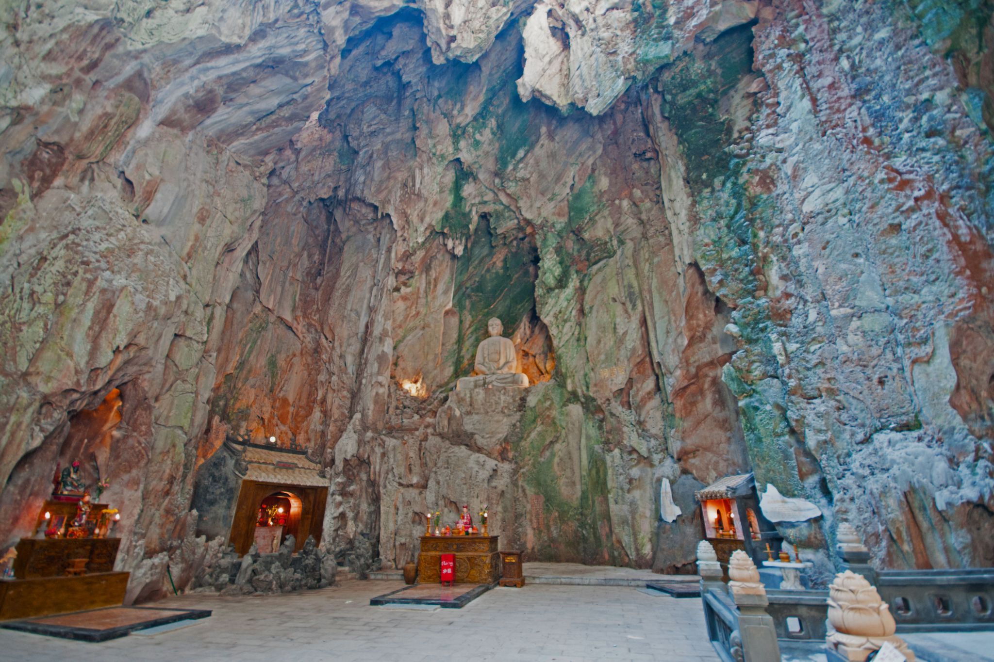 Marbel Mountains, Vietnam
