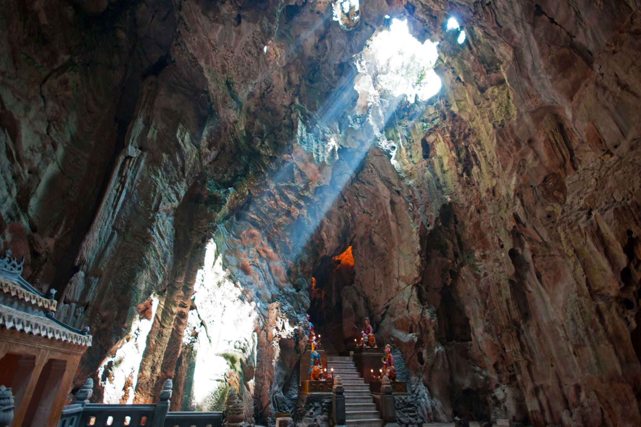Marbel Mountains, Vietnam