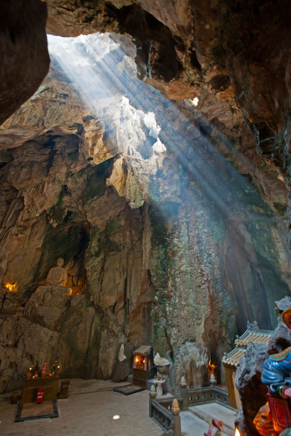 Marbel Mountains, Vietnam