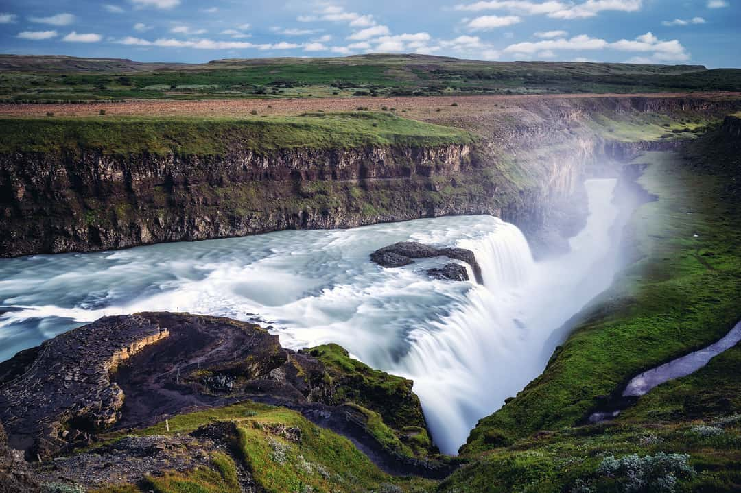 I used both tricks No. 2 & 3 to get rid of all the people that were visiting the amazing Gullfoss waterfall in Iceland.