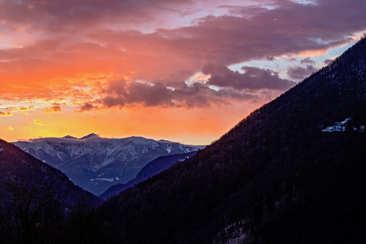 Blick von Loco Richtung Lago Maggiore, Switzerland