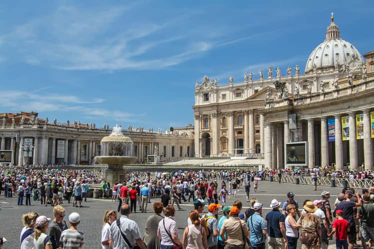 St. Peter's Square - Piazza San Pietro