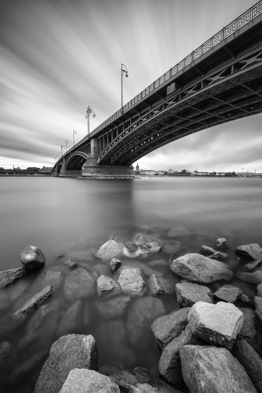 Theodor-Heuss-Bridge, Mainz, Germany
