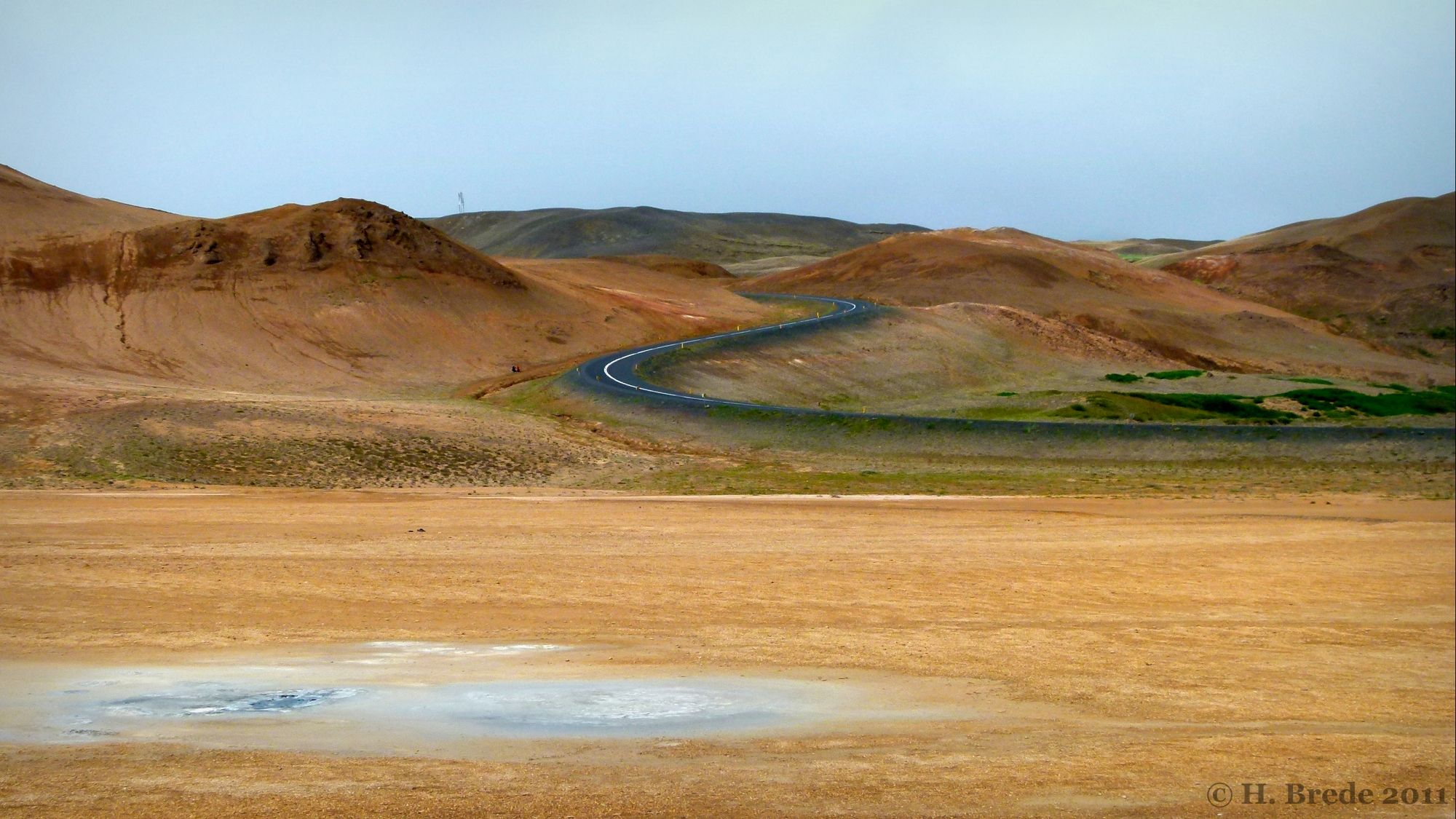 An S-curve in Iceland, Iceland