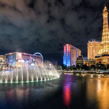 Bellagio Fountain & Paris Las Vegas, USA
