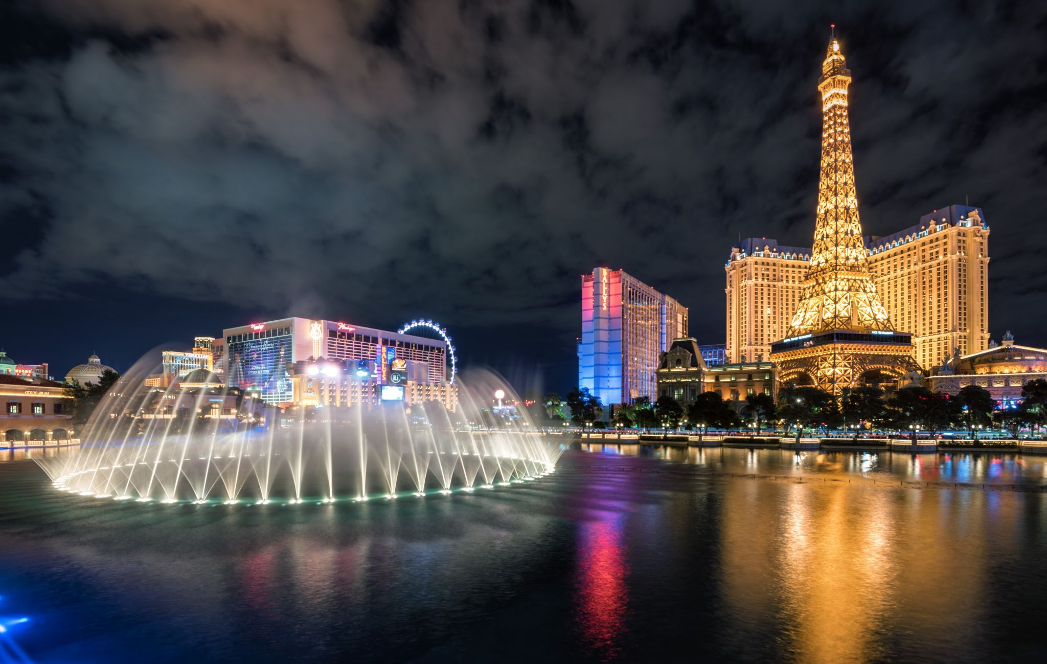 Bellagio Fountain & Paris Las Vegas, USA
