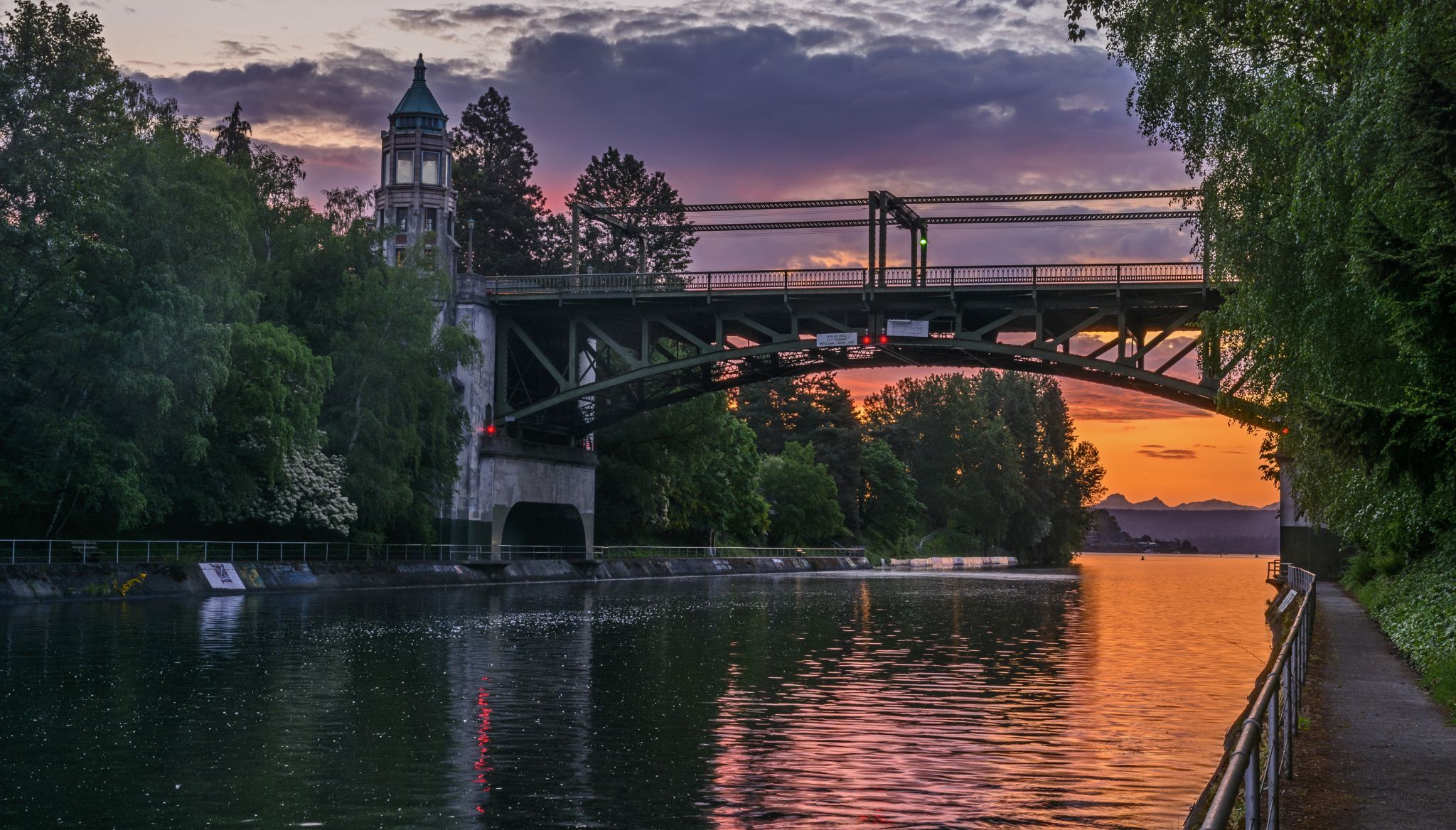 Montlake Bridge at sunrise, Seattle, USA