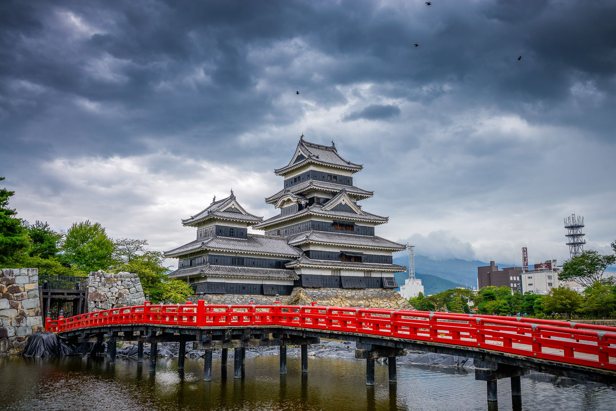 The Crow Castle, Japan