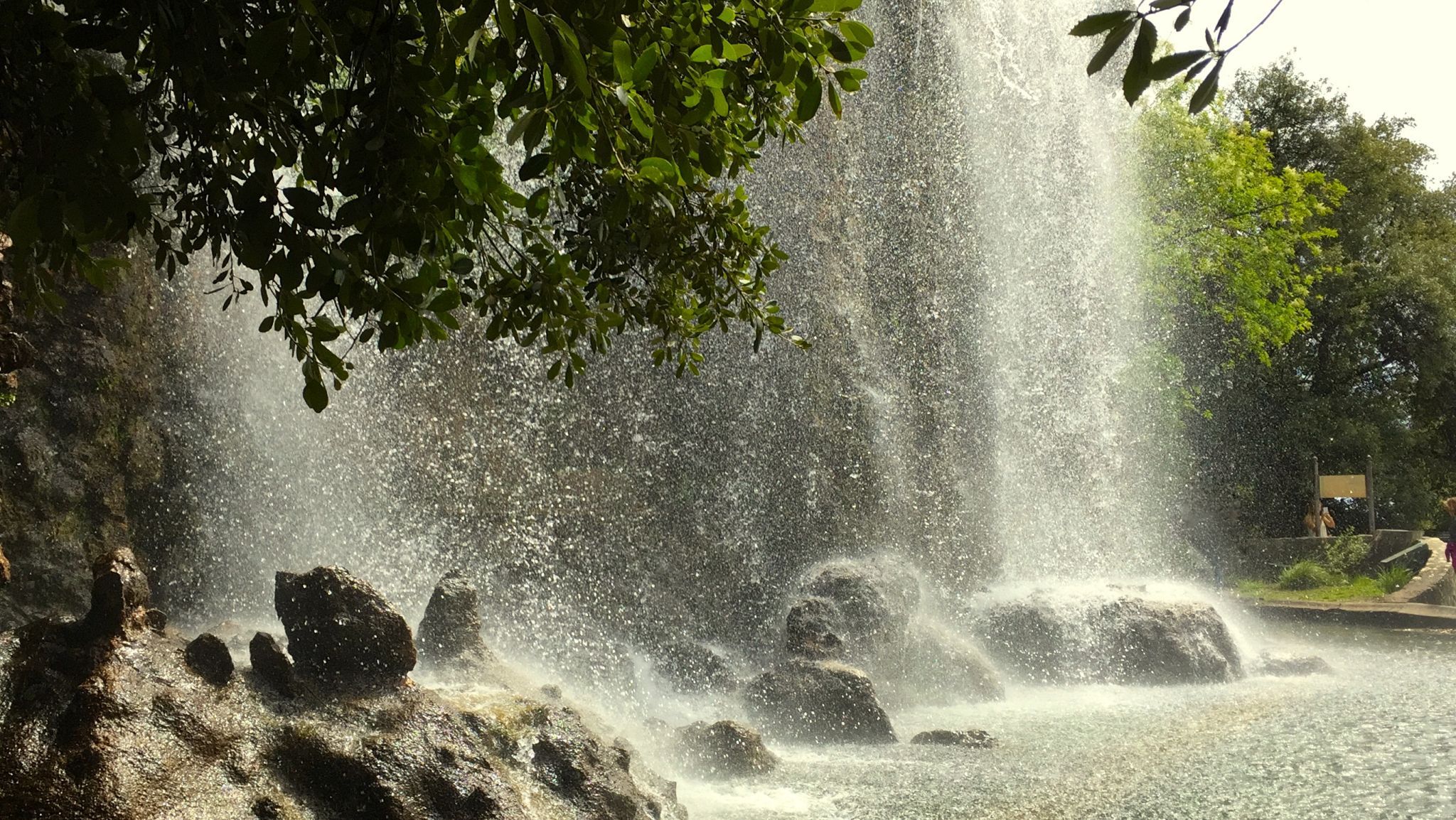 Unexpected waterfall, Parc du Chateau, France