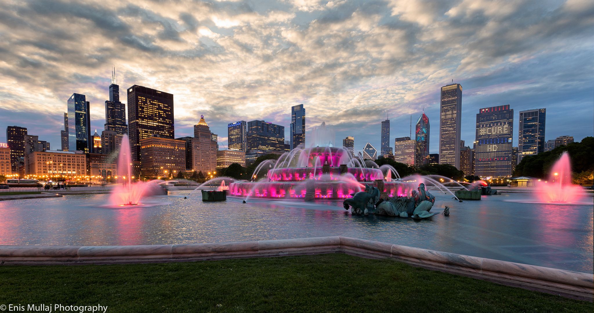 Buckingham Fountain Skyline, Chicago, USA